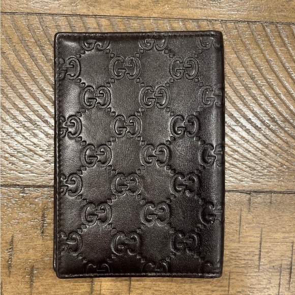 AUTHENTIC GUCCI BROWN LEATHER BIFOLD CARDHOLDER/WALLET. Can be Unisex. 5.5 x 4” - Picture 4 of 10